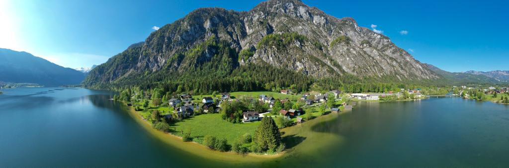 Panorama of Lake Hallstatt with holiday homes (chalets)